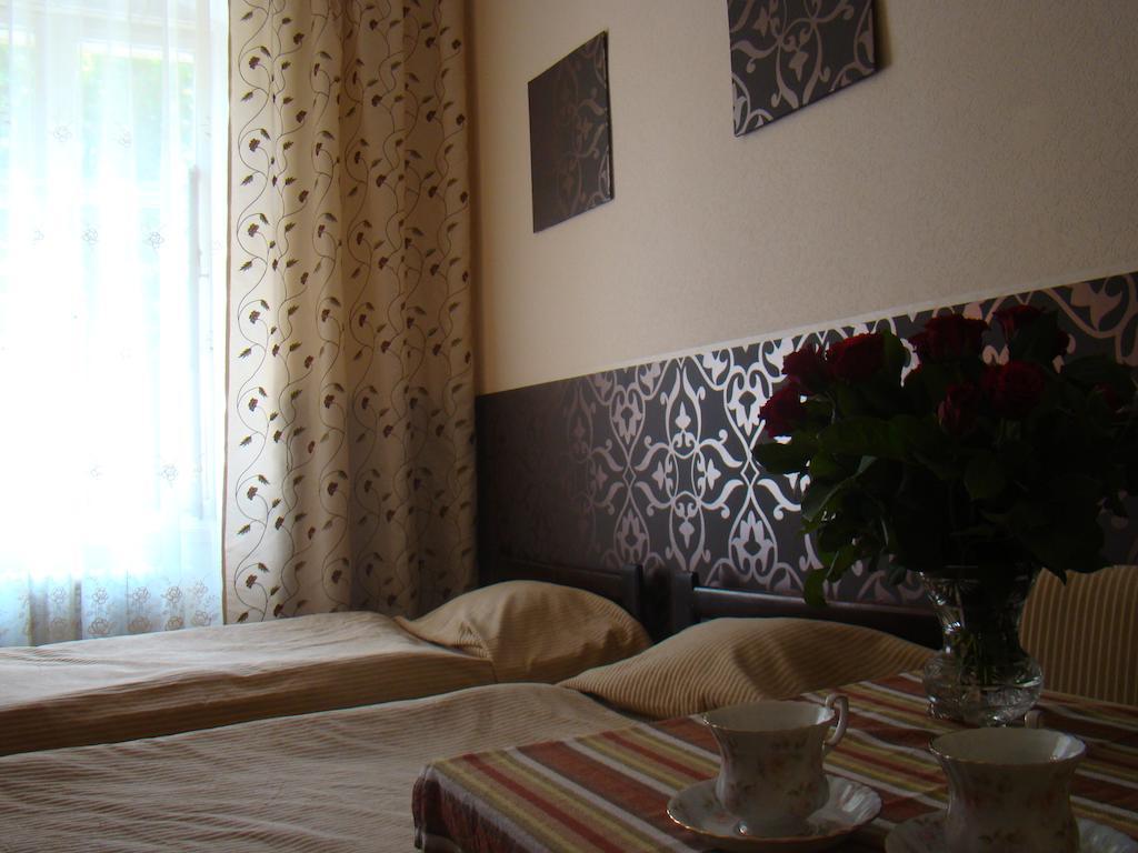 Hotel Polonia Намыслув Номер фото